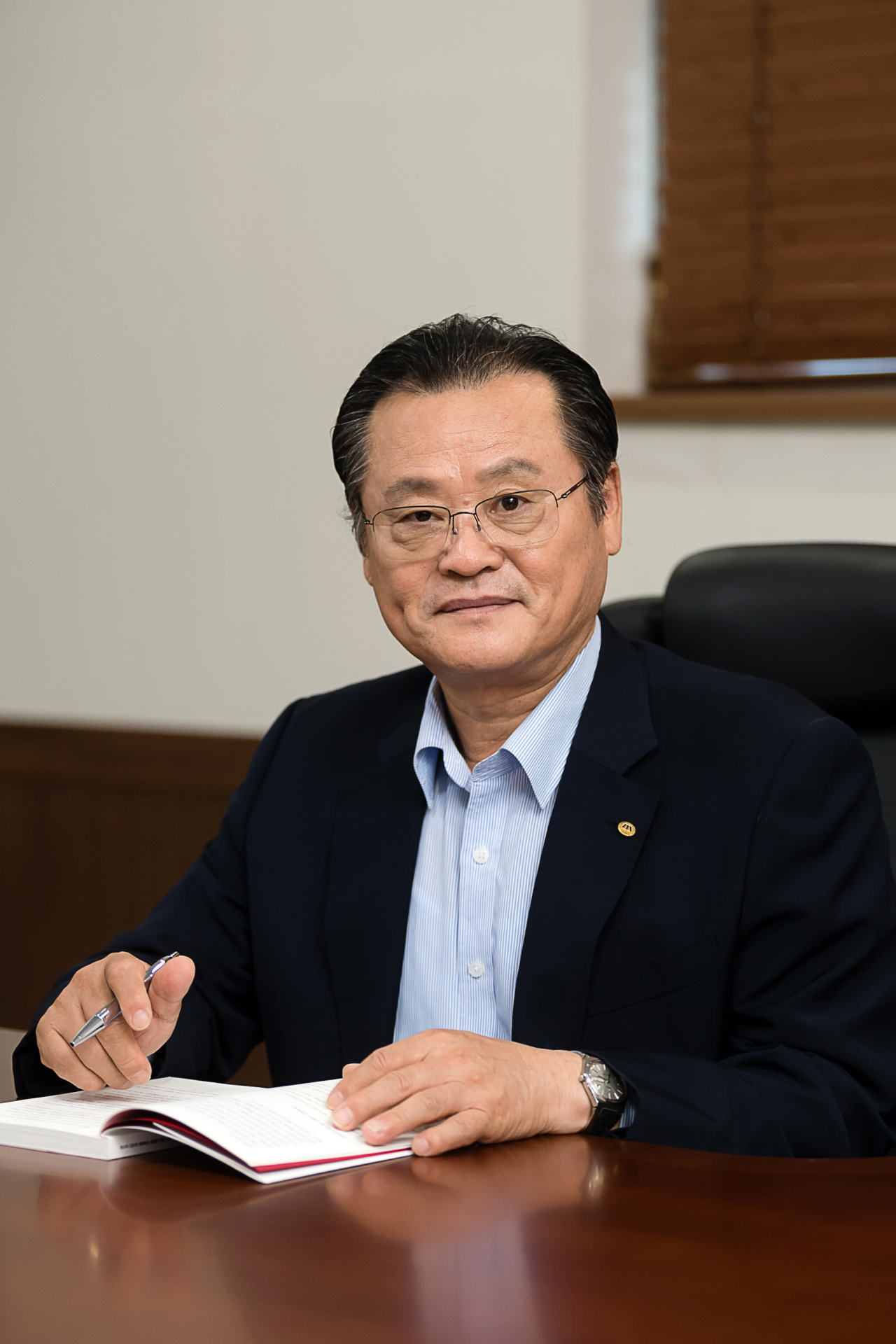 이재하 대구상의 회장은 인터뷰를 통해 “코로나19로 힘겨워하는 기업들을 위해 더 열심히 뛰겠다”며 “정부와 지자체, 기업에 관계된 기관들로 부터 필요한 지원을 이끌어 내도록 최선을 다 하겠다”고 말했다.[대구상공회의소 제공]