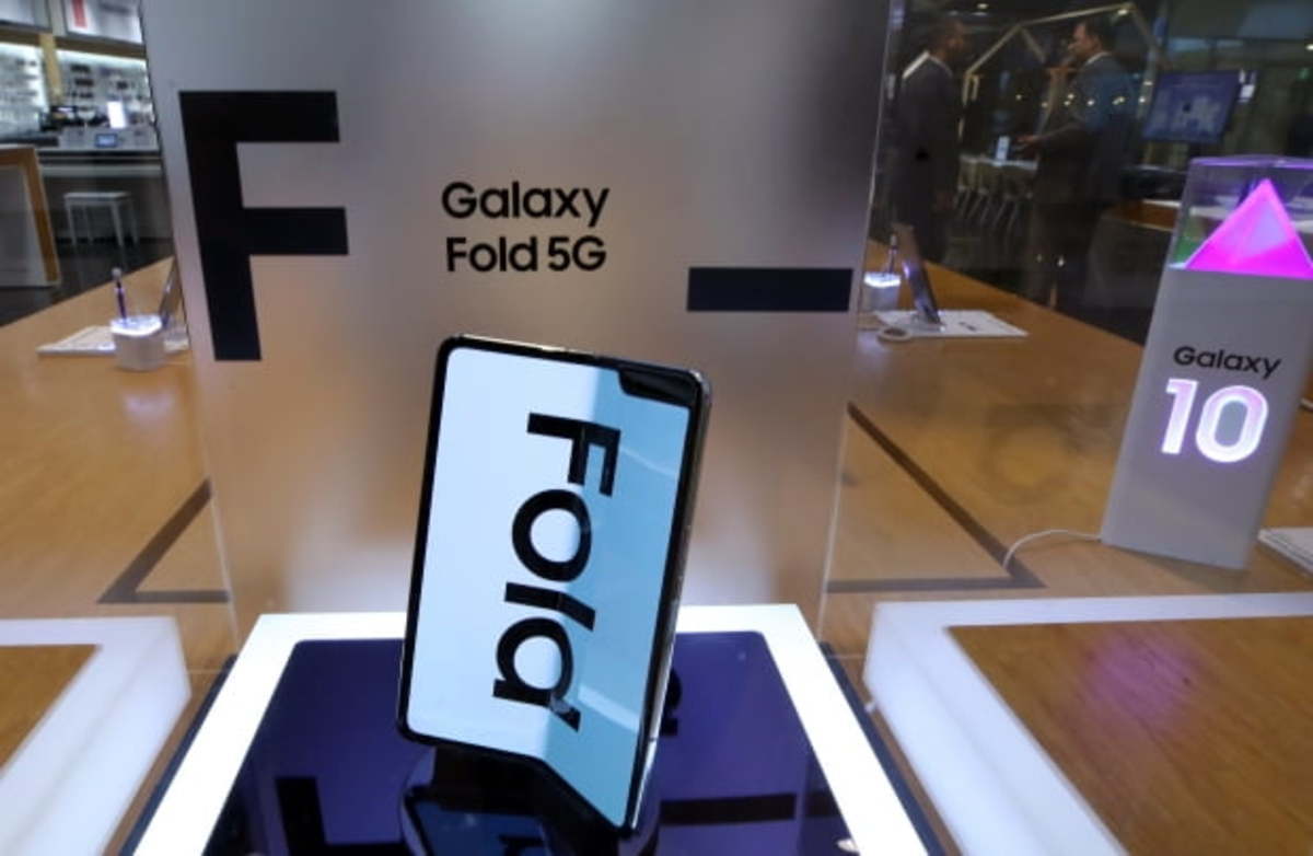 Tech giant Samsung Electronics' 5G foldable smartphone Galaxy Fold. (Yonhap)
