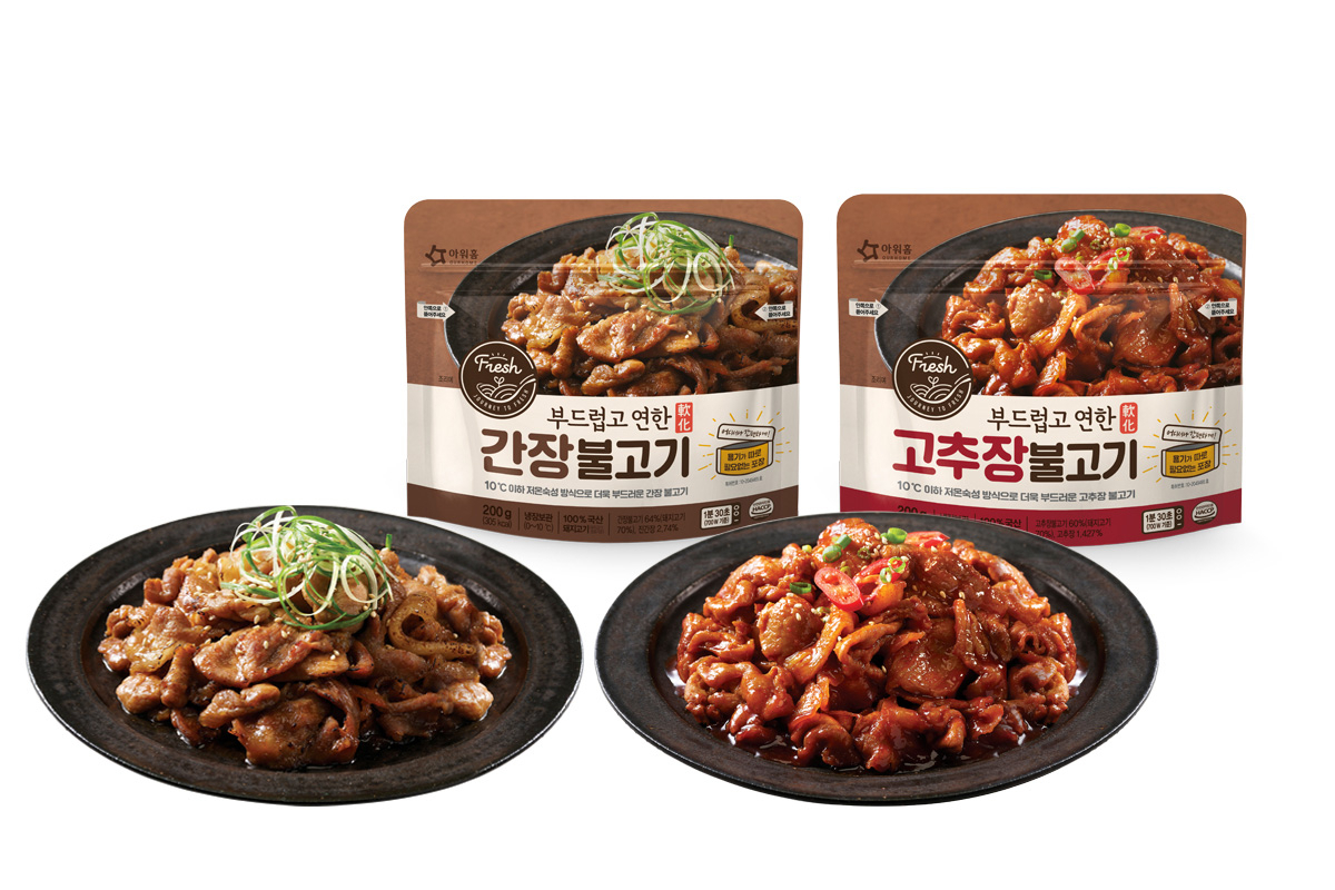 ‘HMR 식품 파우치’가 적용된 연화식 양념육 2종 [제공=아워홈]