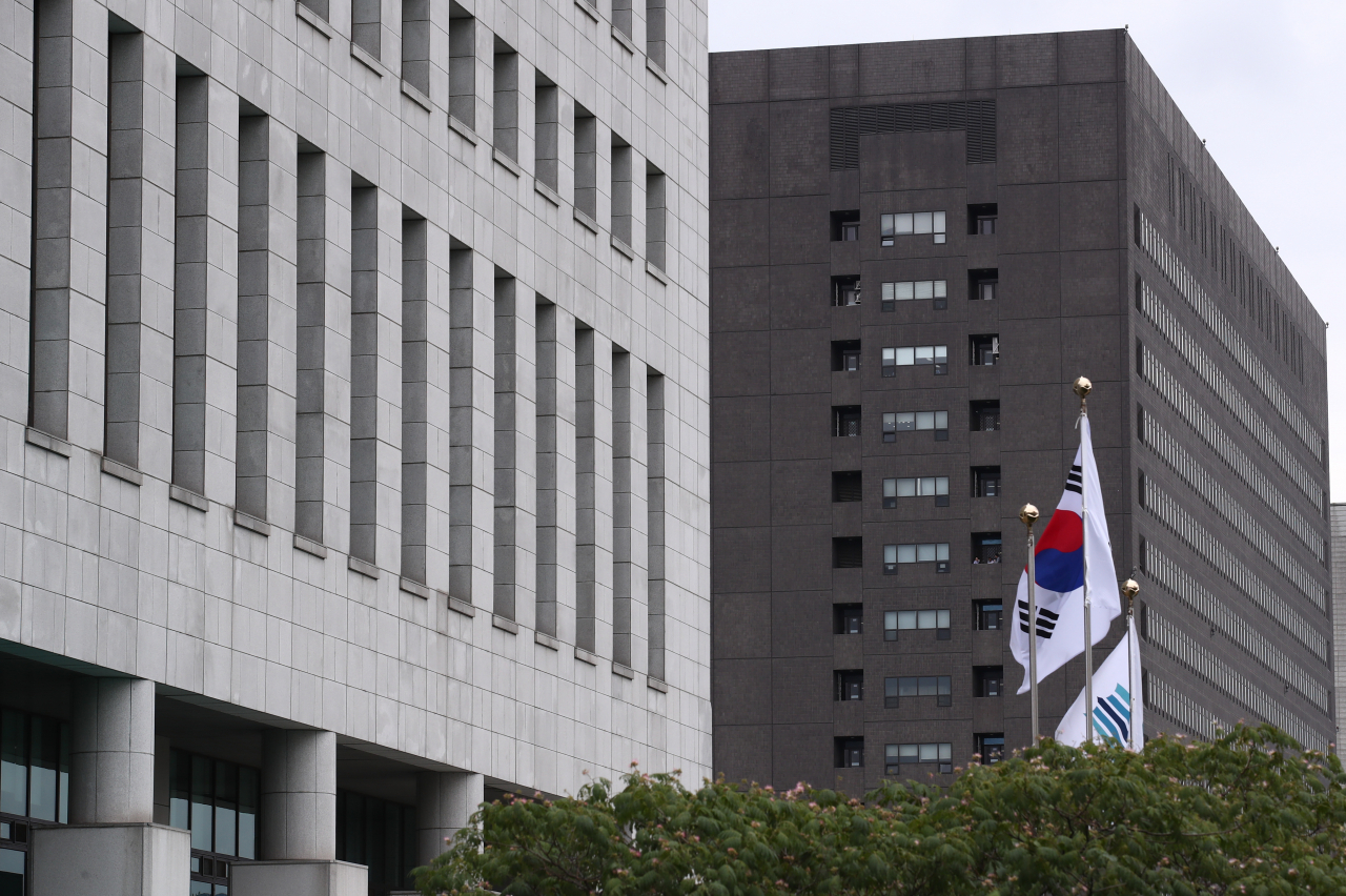 서울 서초구 대검찰청 청사 옆으로 서울중앙지방검찰청(중앙지검) 청사 모습이 보이고 있다. [연합]