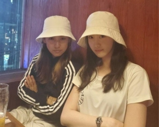 가수 겸 방송인 이효리(왼쪽)와 소녀시대 윤아. [이효리 인스타그램]