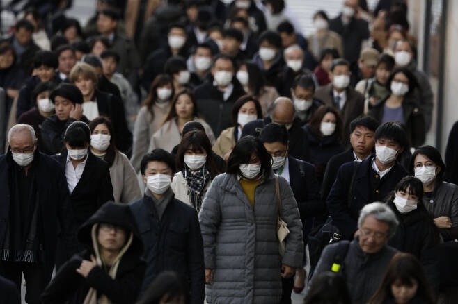 일본 코로나 실직자 한달 새 1만명 ↑…숙박·요식업 충격 커