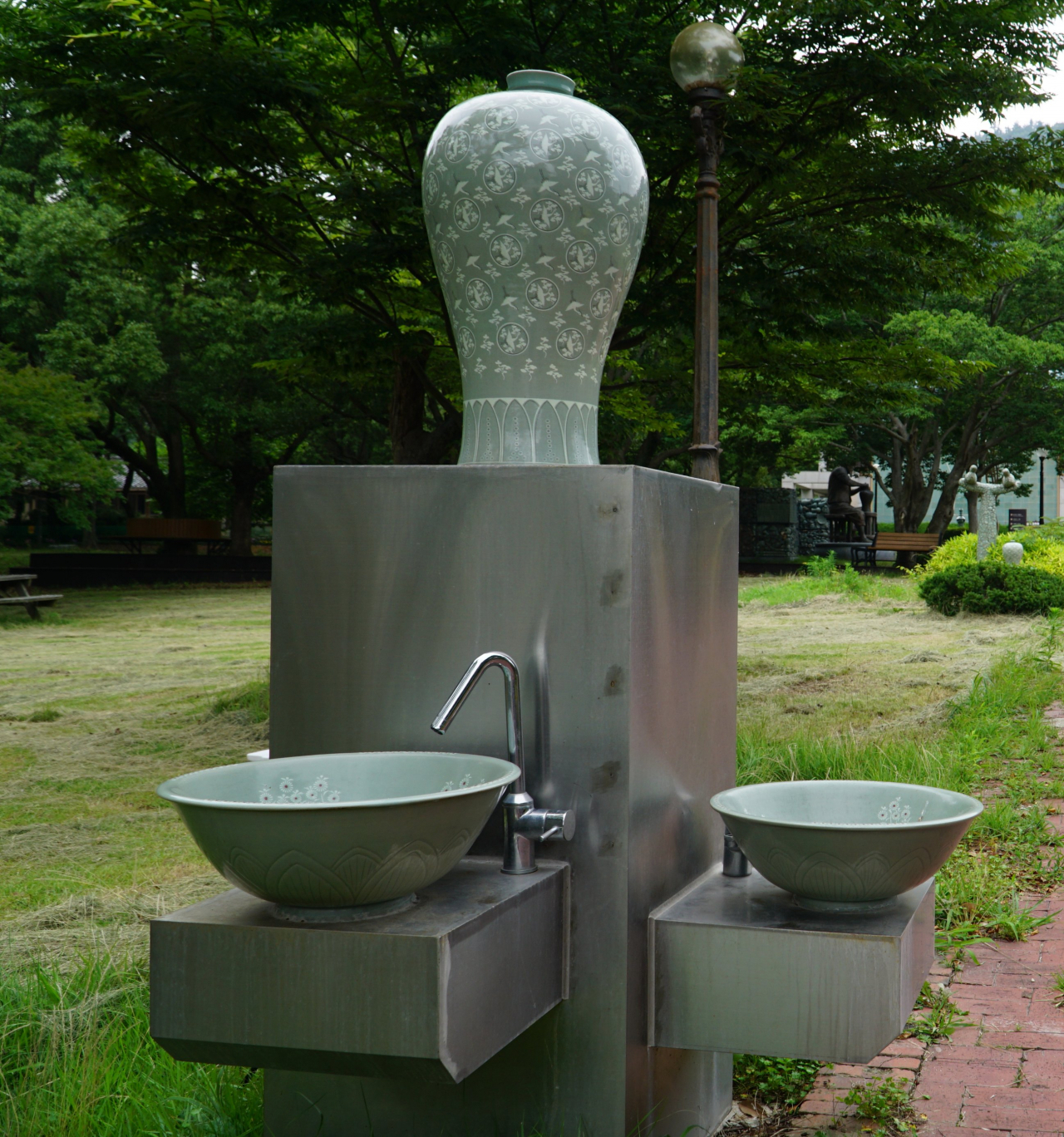 청자 세면기