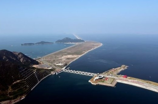 전북권 경제 활력 제고와 새만금 개발 촉진을 위한 새만금 신공항 건설사업이 본격 추진된다. 사진은 새만금 일대 모습 [전북도청 제공]