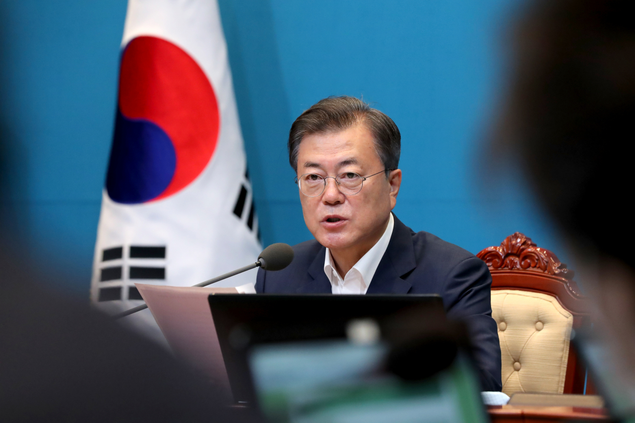 문재인 대통령이 지난 7일 청와대에서 열린 국무회의에서 발언하고 있다. [연합]