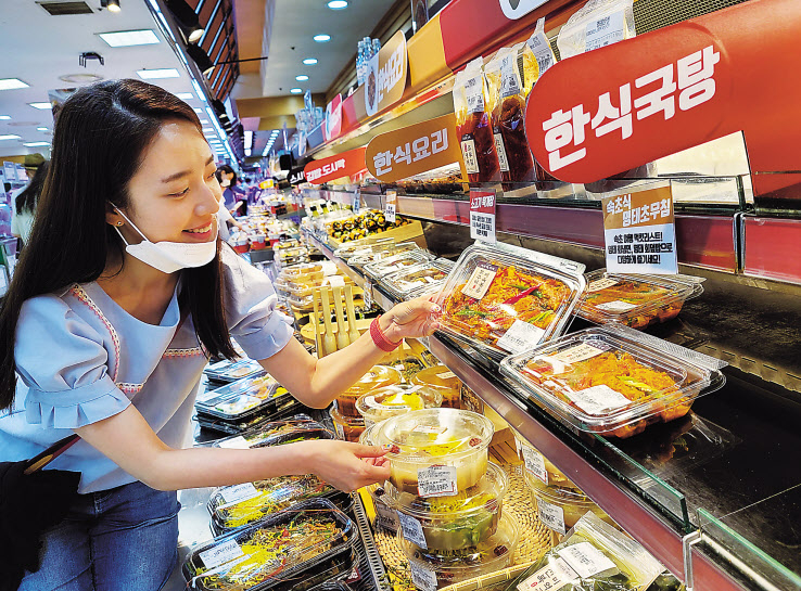 롯데마트 잠실점의 델리 매장이 밀 시그니쳐 스토어로 새단장했다. [롯데쇼핑 제공]