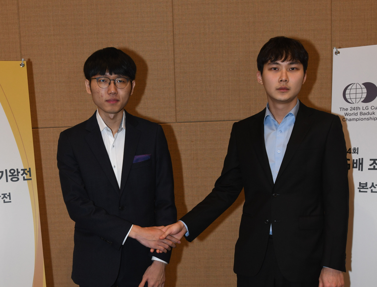올해 LG배 결승에서 대결했던 신진서(왼쪽)와 박정환.