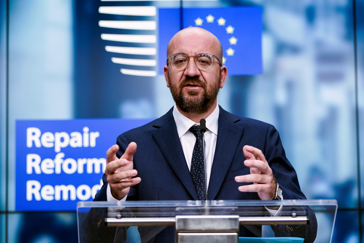 샤를 미셸 EU 정상회의 상임의장이 지난 10일(현지시간) 2021~2027년 EU 장기예산과 관련해 기자회견을 하고 있다. [로이터]