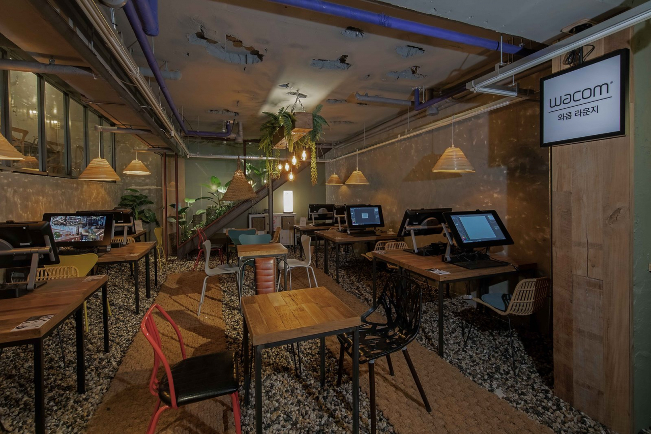 15일 강남역에 문을 연 체험형 콘셉트매장 ‘와콤라운지’