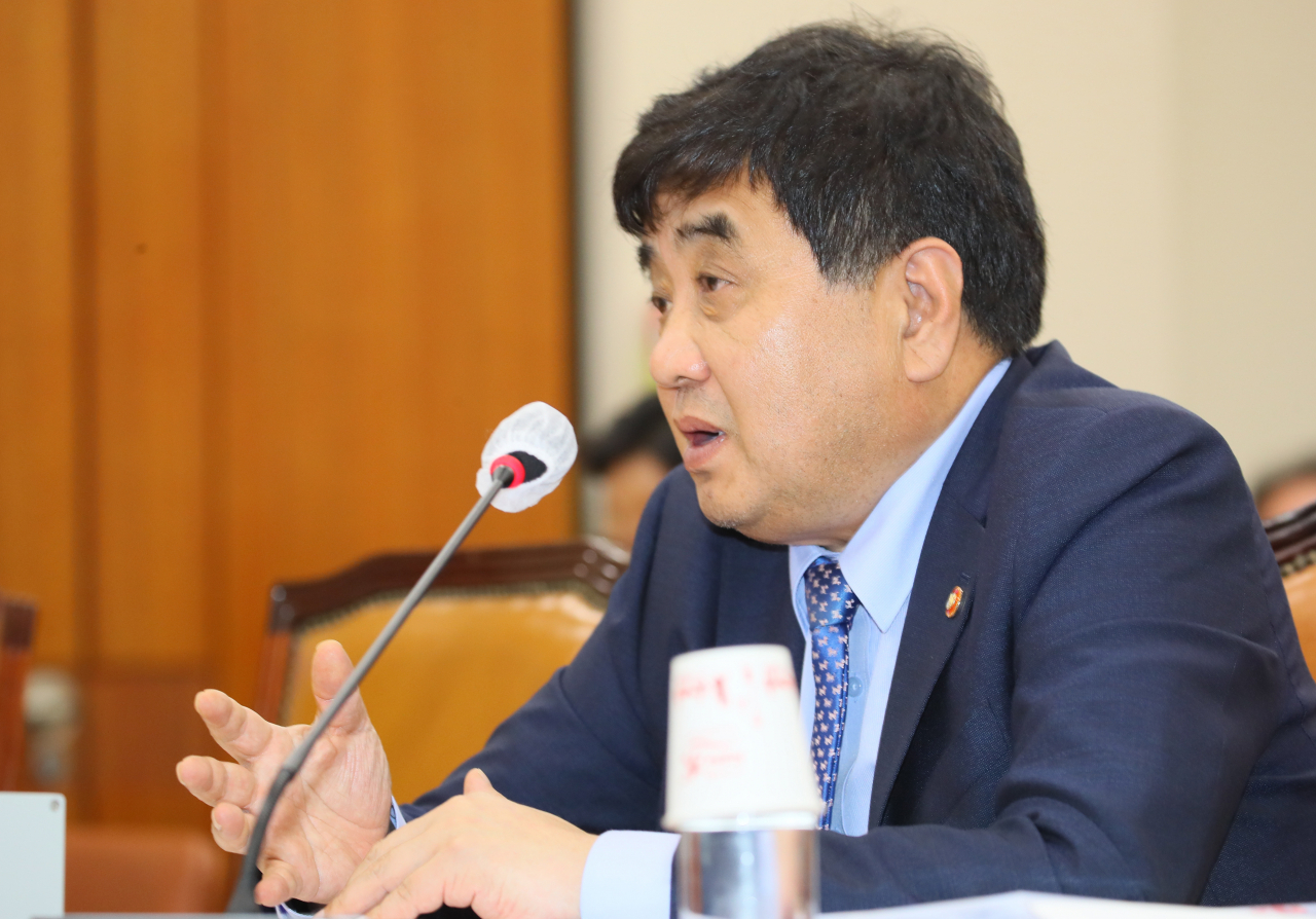 한상혁 방송통신위원장 후보자가 20일 국회 과학기술정보방송통신위원회에서 열린 인사청문회에서 질의에 답변하고 있다. [연합]