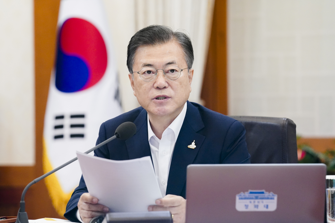 President Moon Jae-in speaks at the Cabinet meeting on Tuesday. Yonhap