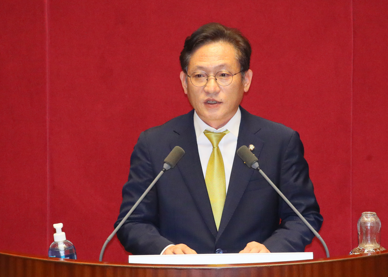 배진교 정의당 원내대표가 22일 국회 본회의에서 비교섭단체 대표연설을 하고 있다. [연합]
