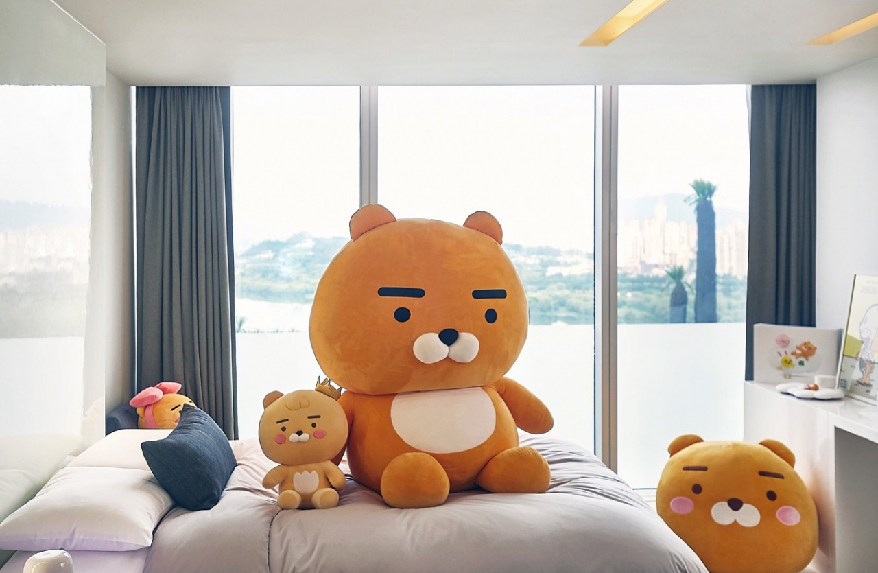앗, 니가 왜 여기? 카톡 캐릭터 라이언, 어피치로 꾸며진 비스타 워커힐 호캉스 객실