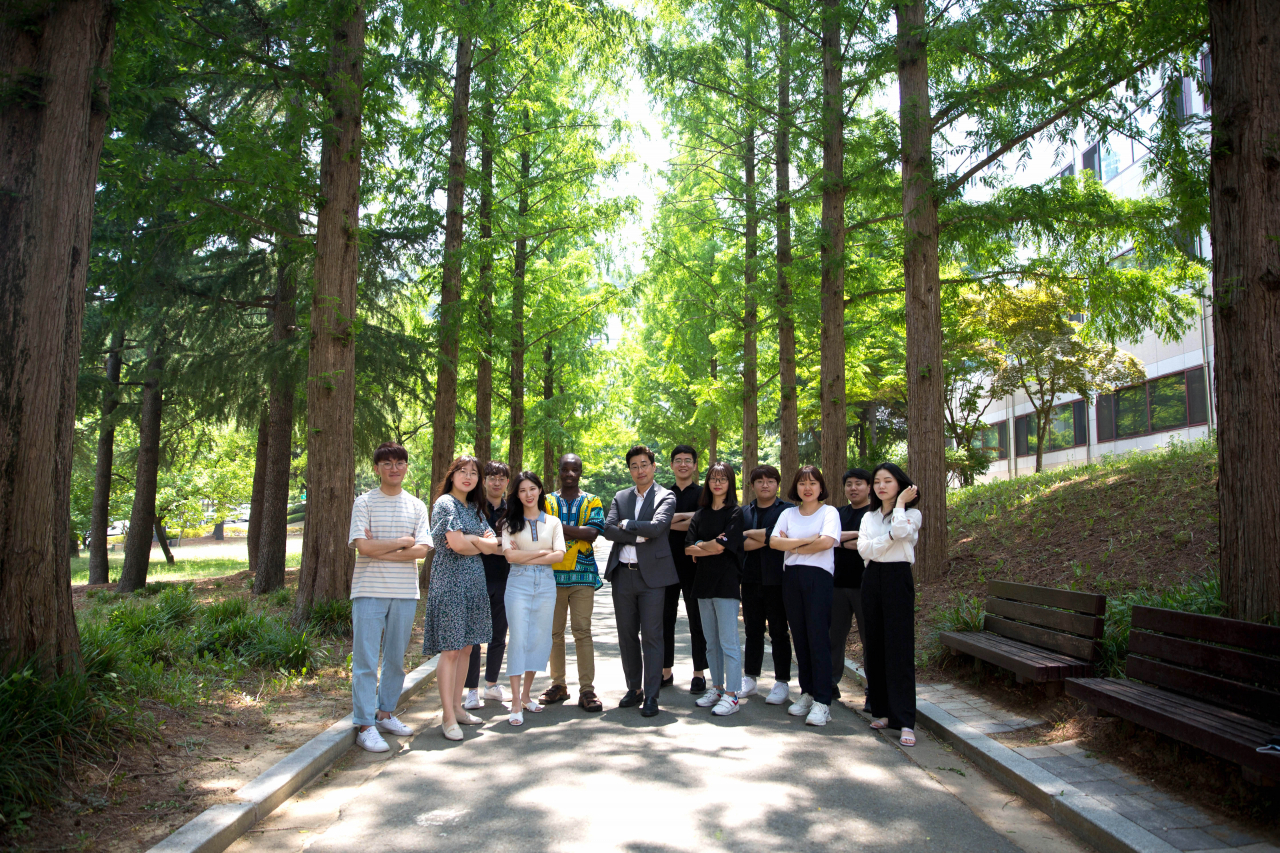 포스텍 신소재공학과 최시영 교수 연구팀.[포스텍 제공]