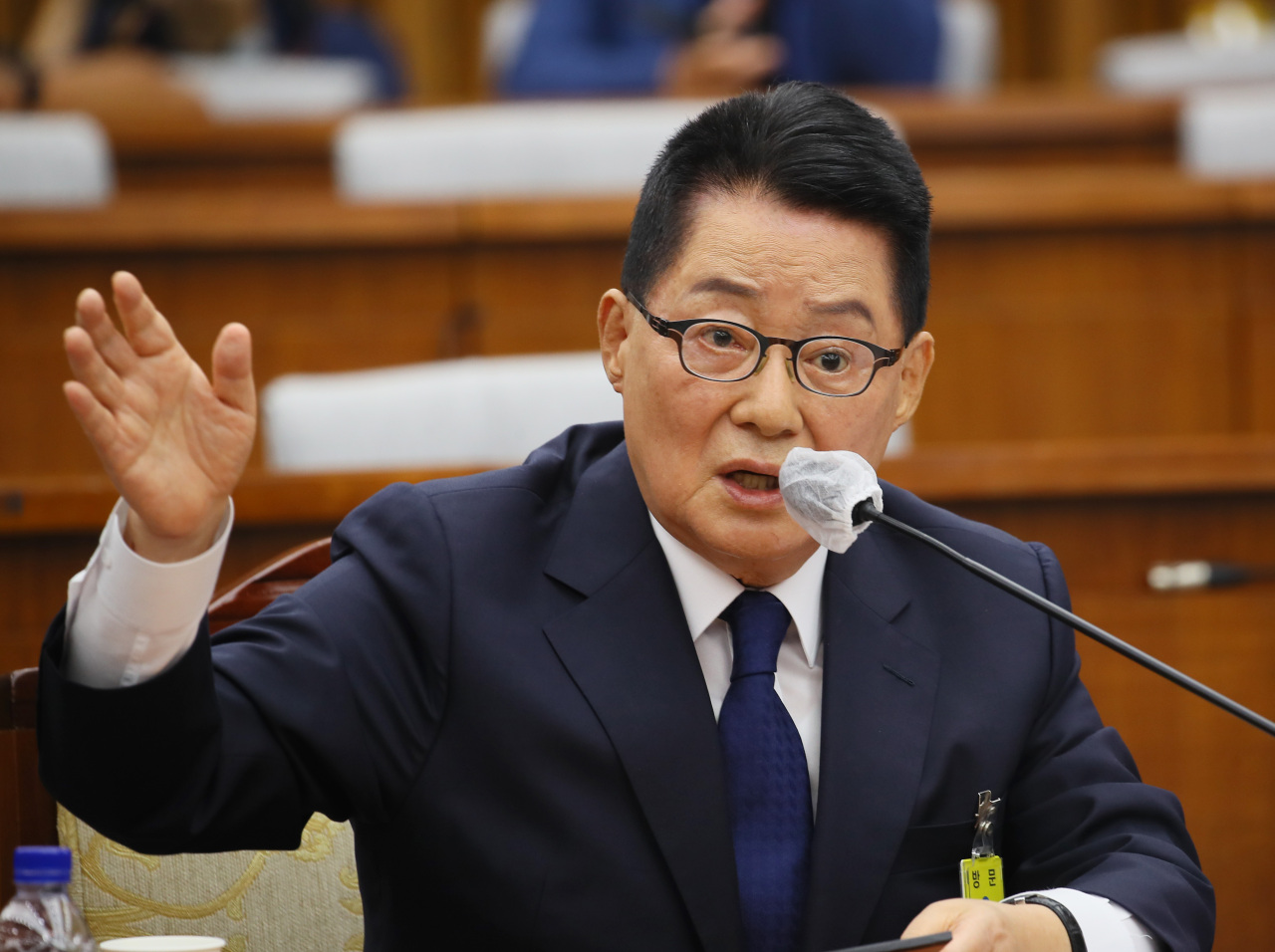 National Intelligence Service director nominee Park Jie-won speaks at this confirmation hearing at the National Assembly on Monday. Yonhap