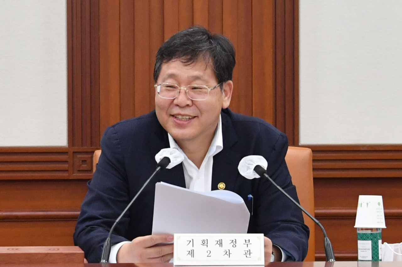 안일환 기획재정부 2차관이 29일 서울 광화문 정부서울청사에서 열린 '제71차 투자풀운영위원회'에서 발언하고 있다. [기획재정부 제공]