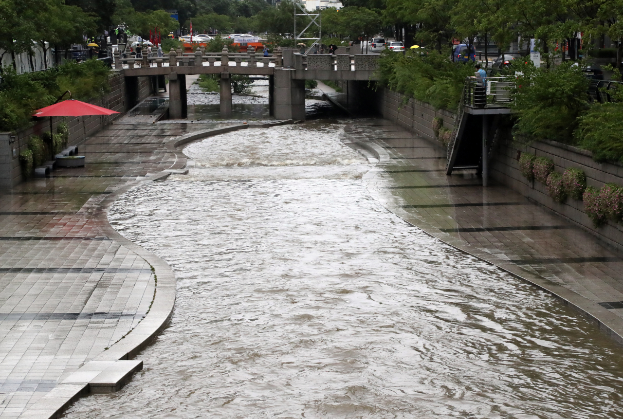 Cheonggye Stream in central Seoul (Yonhap)