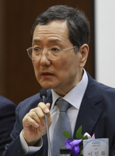 고 이민화 교수