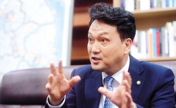 안민석 더불어민주당 의원. 이상섭 기자