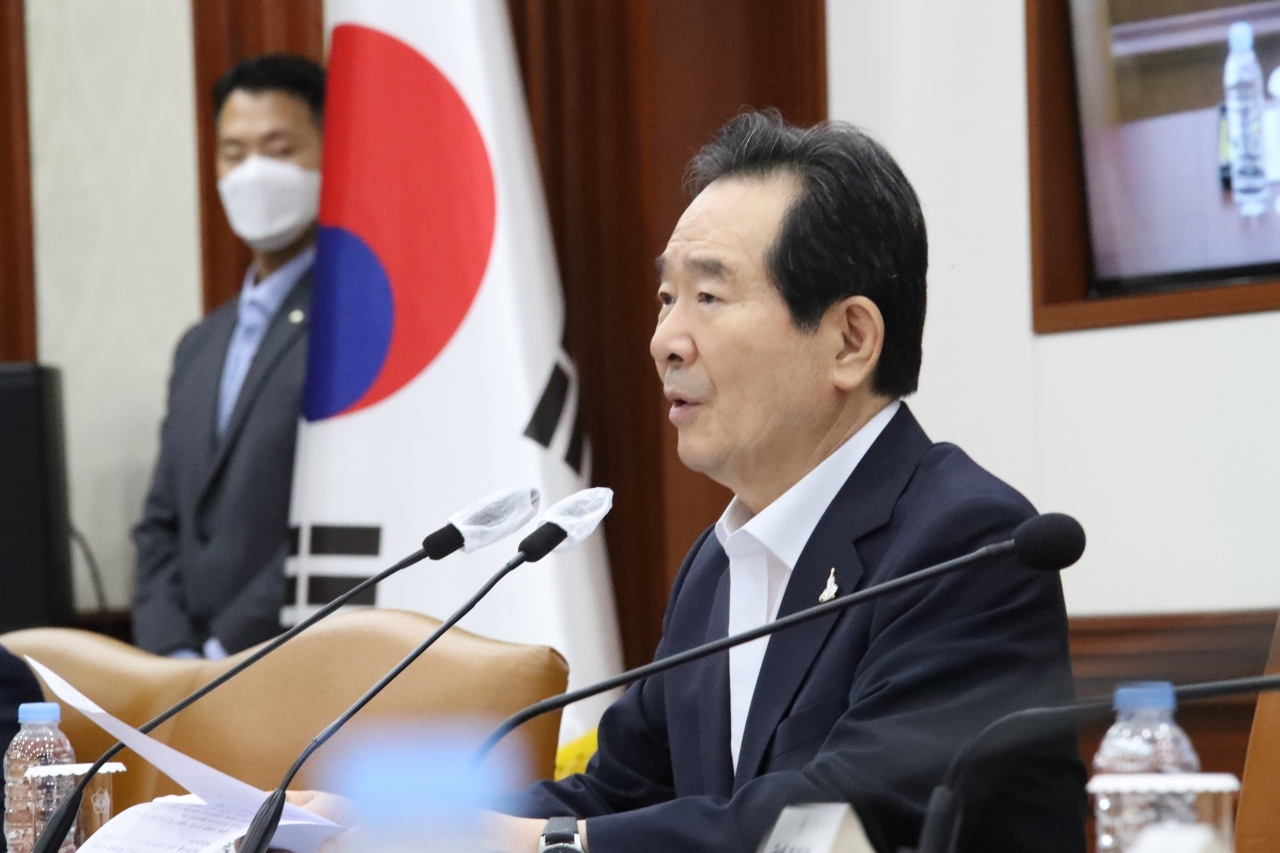 정세균 국무총리는 6일 의암호 선박 침몰사고와 관련해 가용한 모든 인력과 장비를 동원해 수색에 나서라고 긴급지시했다. [연합]