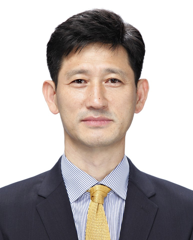 최영진 (중앙대 정치국제학과 교수·서울시의회 정책자문위원)