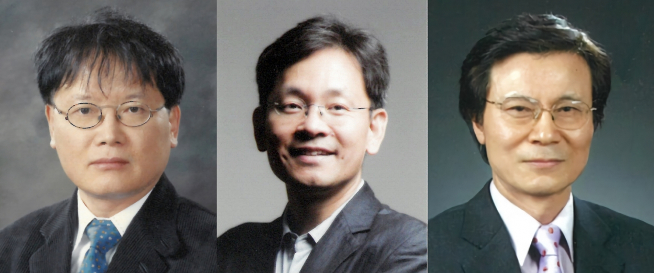 수당재단의 제29회 수당상 수상자. 왼쪽부터 기초과학부문 김동호 연세대 화학과 교수, 응용과학부문 최해천 서울대 기계공학부 교수, 인문사회부문 이한구 경희대 미래문명원 석좌교수. [삼양홀딩스 제공]