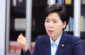 양향자 더불어민주당 의원이 국회에서 헤럴드경제와 인터뷰를 하고 있다. 이상섭 기자