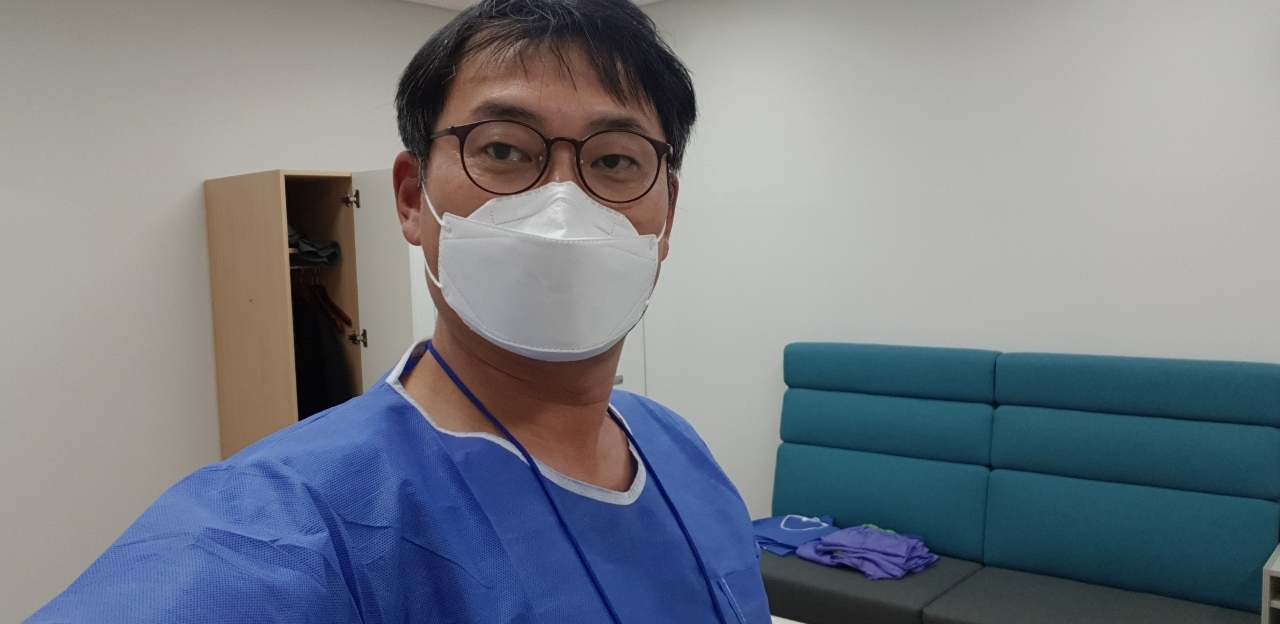 Dr. Kim Eun-yong was among some 900 doctors who stepped up to volunteer in Daegu, Korea's former epicenter (courtesy of Dr. Kim)