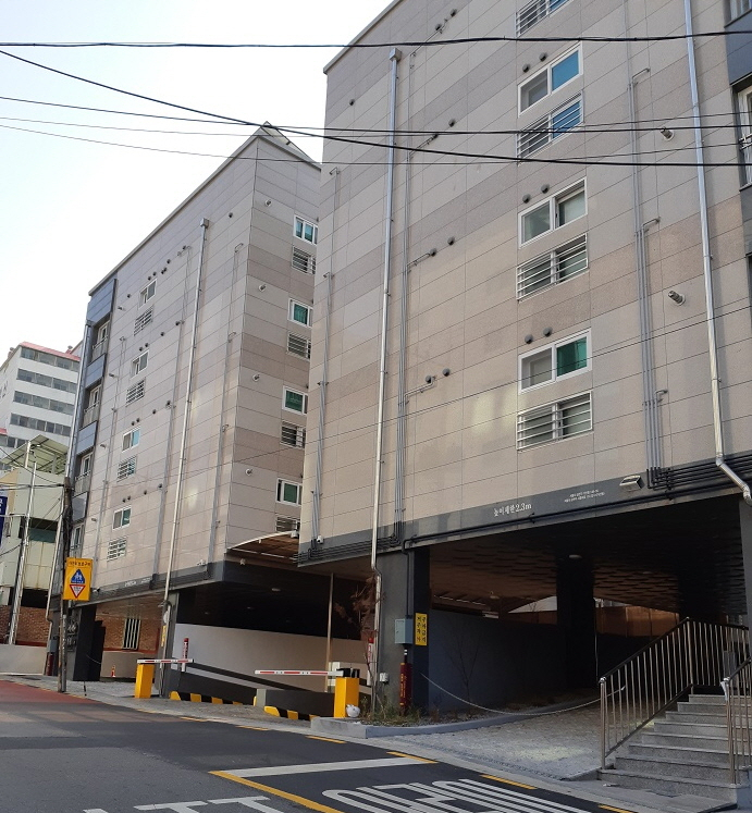최근 전세값 급등으로 인해 임대료가 주변시세보다 저렴한 '신혼부부주택'이 신혼 보금자리로 주목받는다. [금천구]