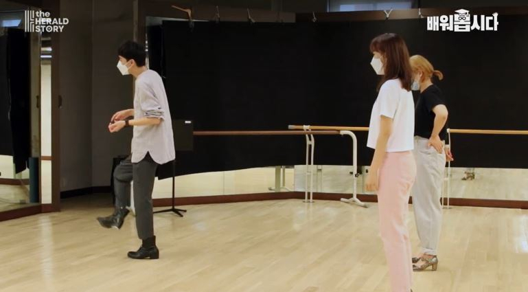 '브로드웨이42번가' 권오환 안무감독에게 탭댄스를 배워봤다.