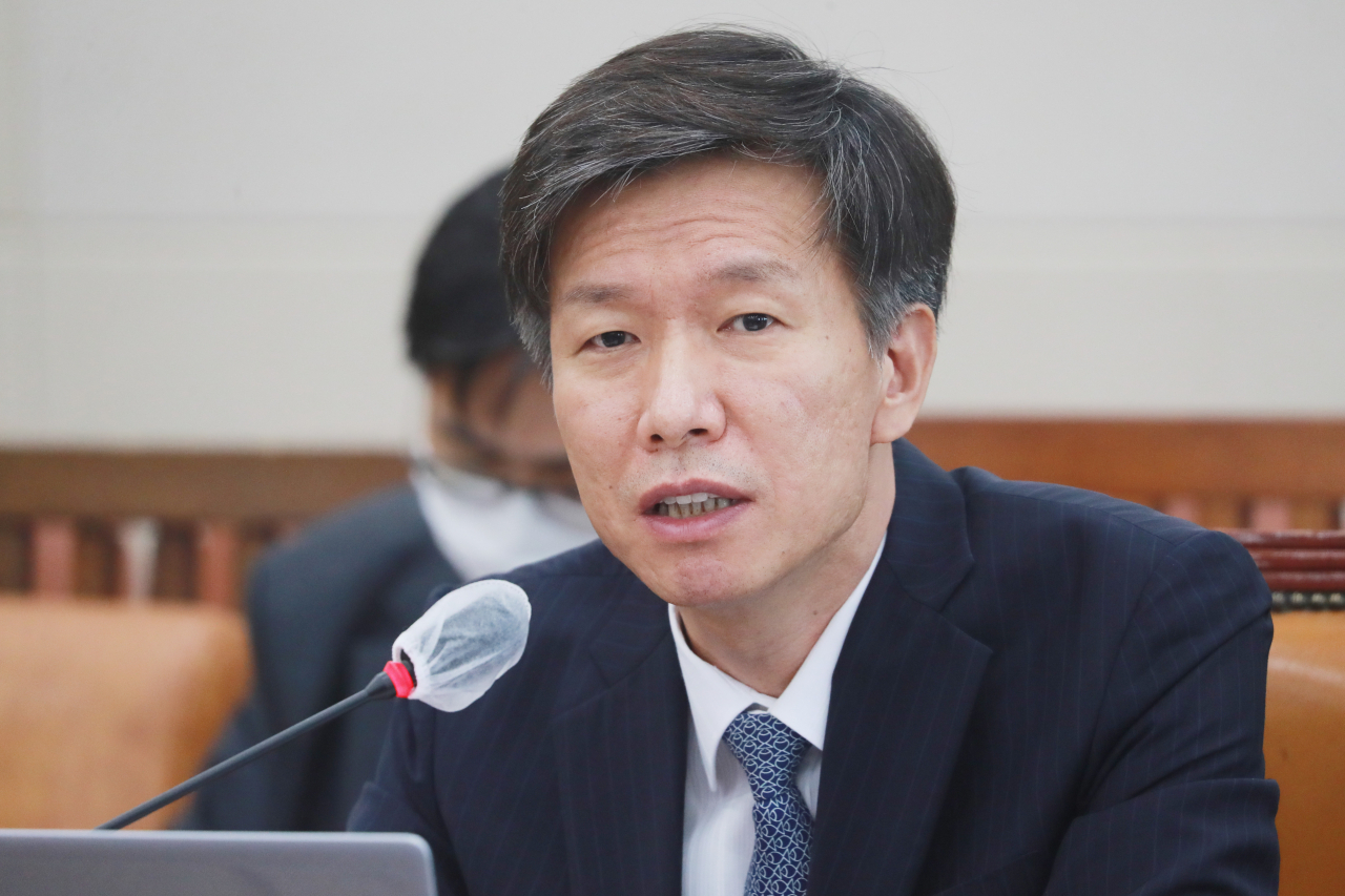 김대지 국세청장 후보자가 19일 국회 기획재정위원회에서 열린 인사청문회에서 답변하고 있다. [연합］