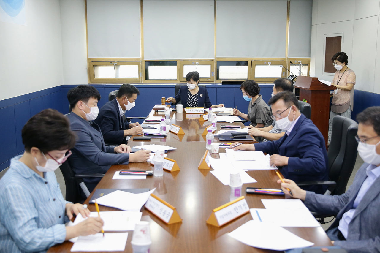 의왕시 생활임금위원회. [의왕시]