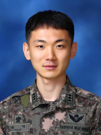 군 위탁생으로 전산학부 박사 학위를 취득한 권현 소령(진급대상).[KAIST 제공]