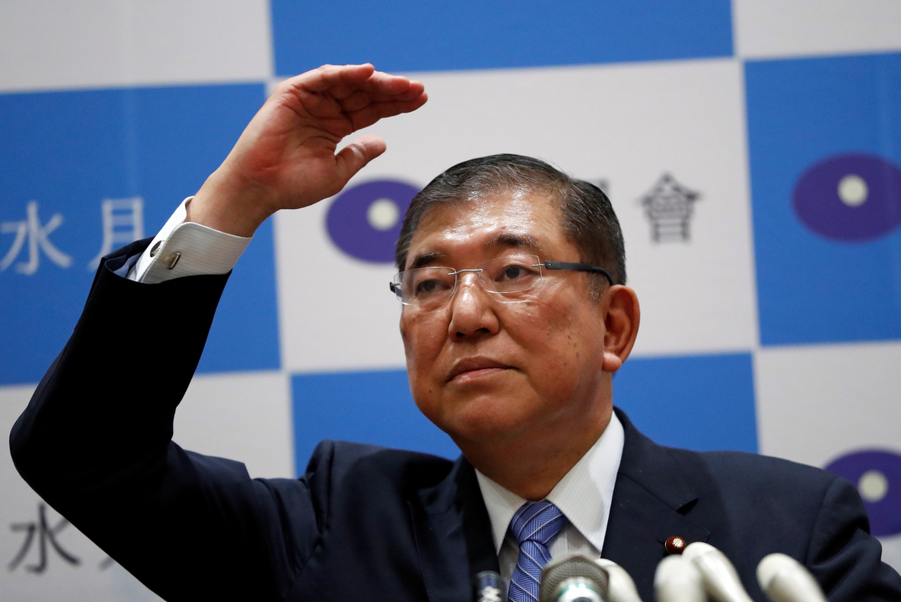 이시바 시게루(石破茂) 전 자민당 간사장이 1일 오후 기자회견을 통해 일본 집권 자민당 총재 선거에 입후보하겠다고 발표하고 있다. [로이터]