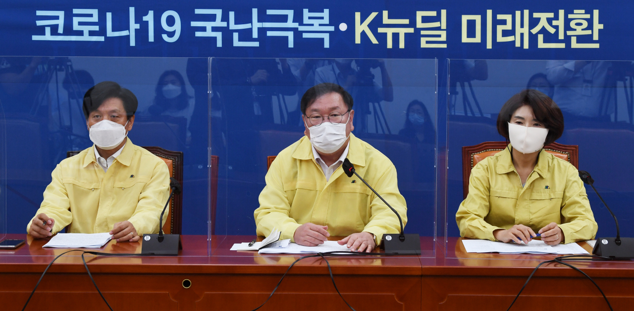 김태년 더불어민주당 원내대표가 3일 오전 서울 여의도 국회에서 열린 정책조정회의에서 발언하고 있다. [연합]