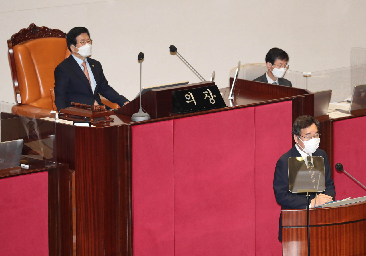 이낙연 더불어민주당 대표가 7일 국회에서 열린 제382회 국회(정기회) 제2차 본회의서 교섭단체 대표연설을 하고 있다. [연합]