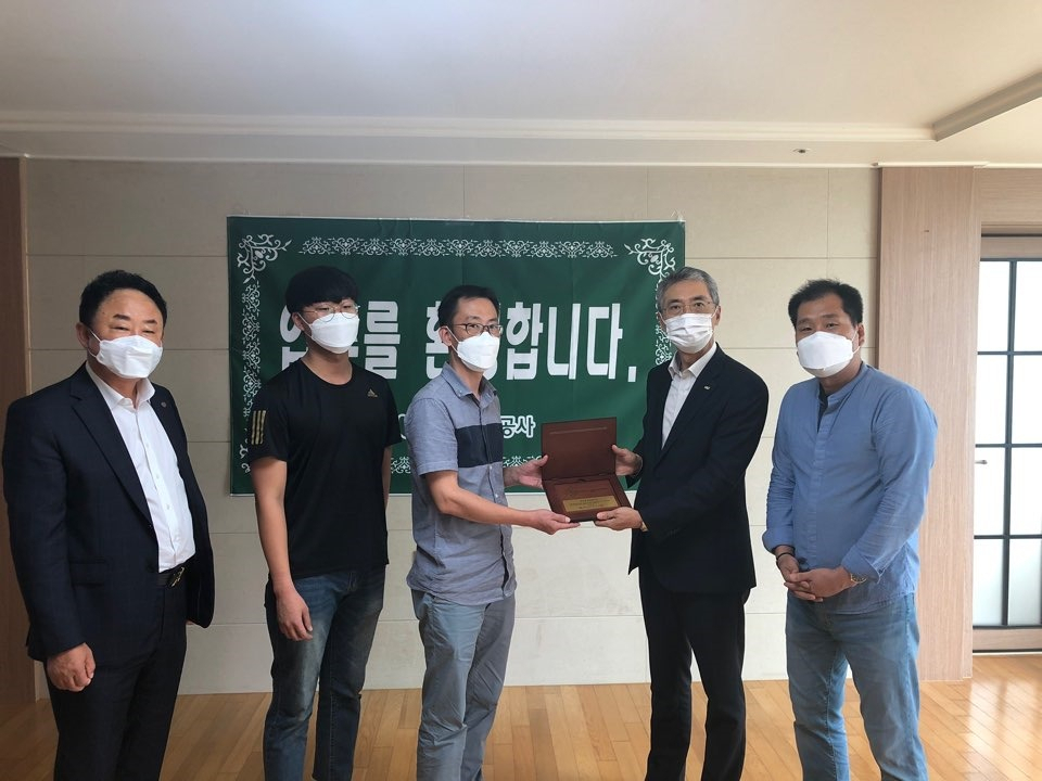 전곡해양산업단지 입주기업 직원들을 대상으로 2기 근로자 주거지원 사업 입주환영식을 실시했다. [화성도시공사 제공]