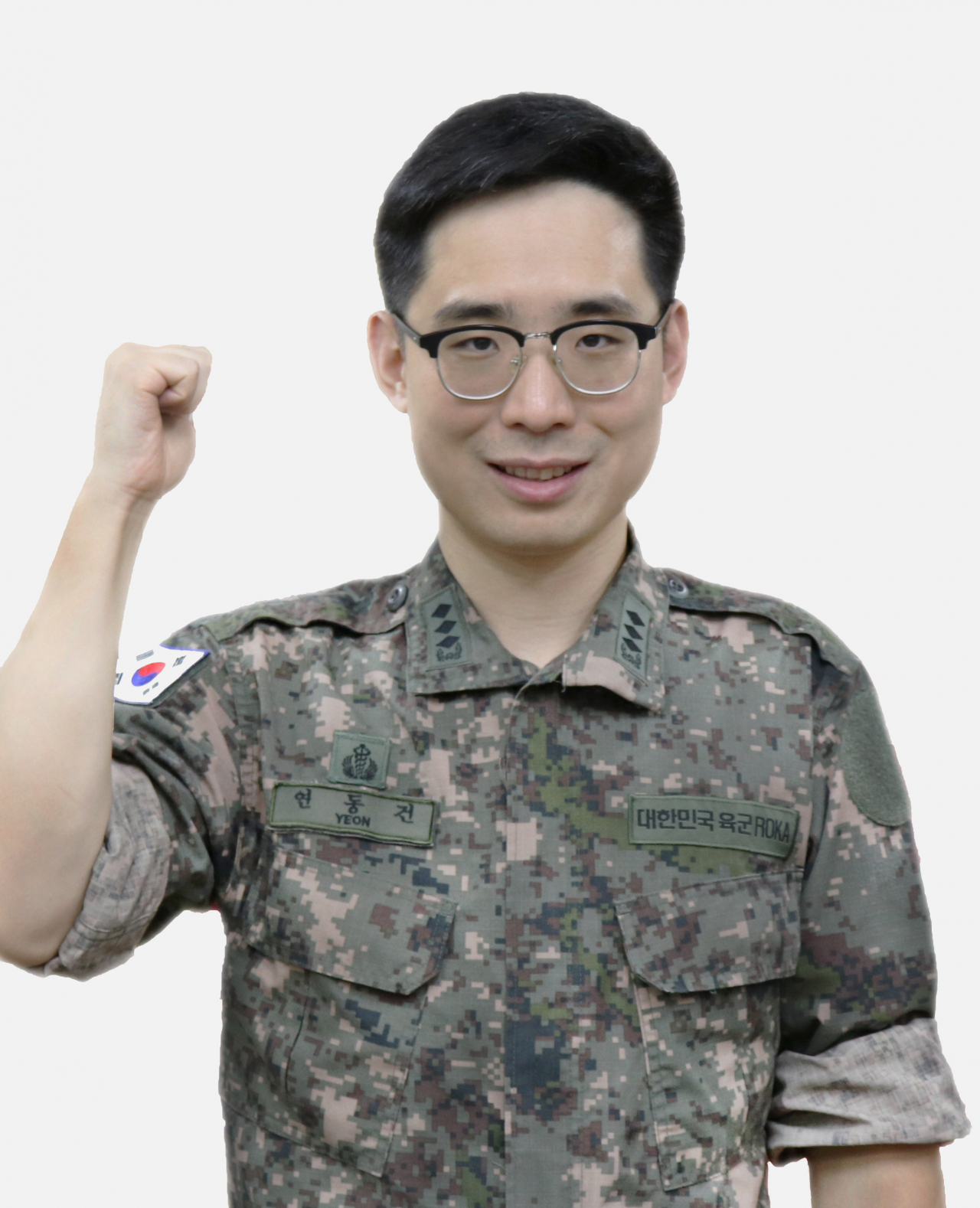 국군의무사령부 의료종합상황센터 위탁환자 관리팀장 연동건 대위.[사진=육군]