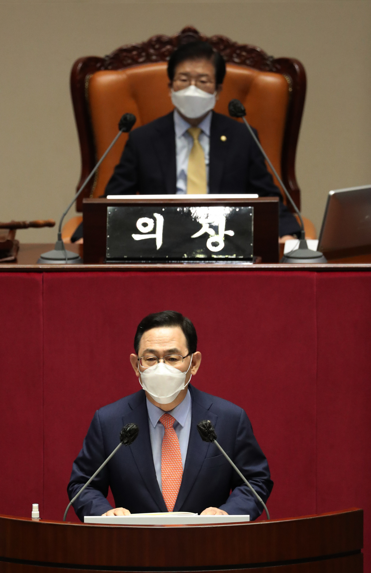 주호영 국민의힘 원내대표가 8일 오후 국회 본회의에서 교섭단체 대표연설을 하고 있다. [연합]