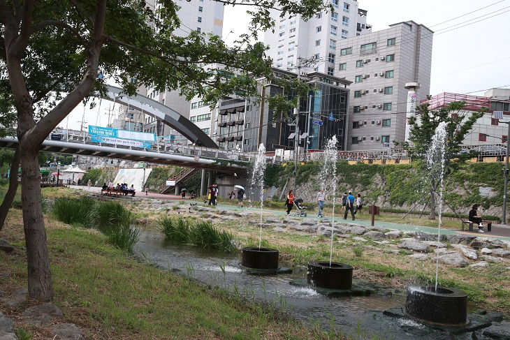 도림천 전경. [관악구 제공]