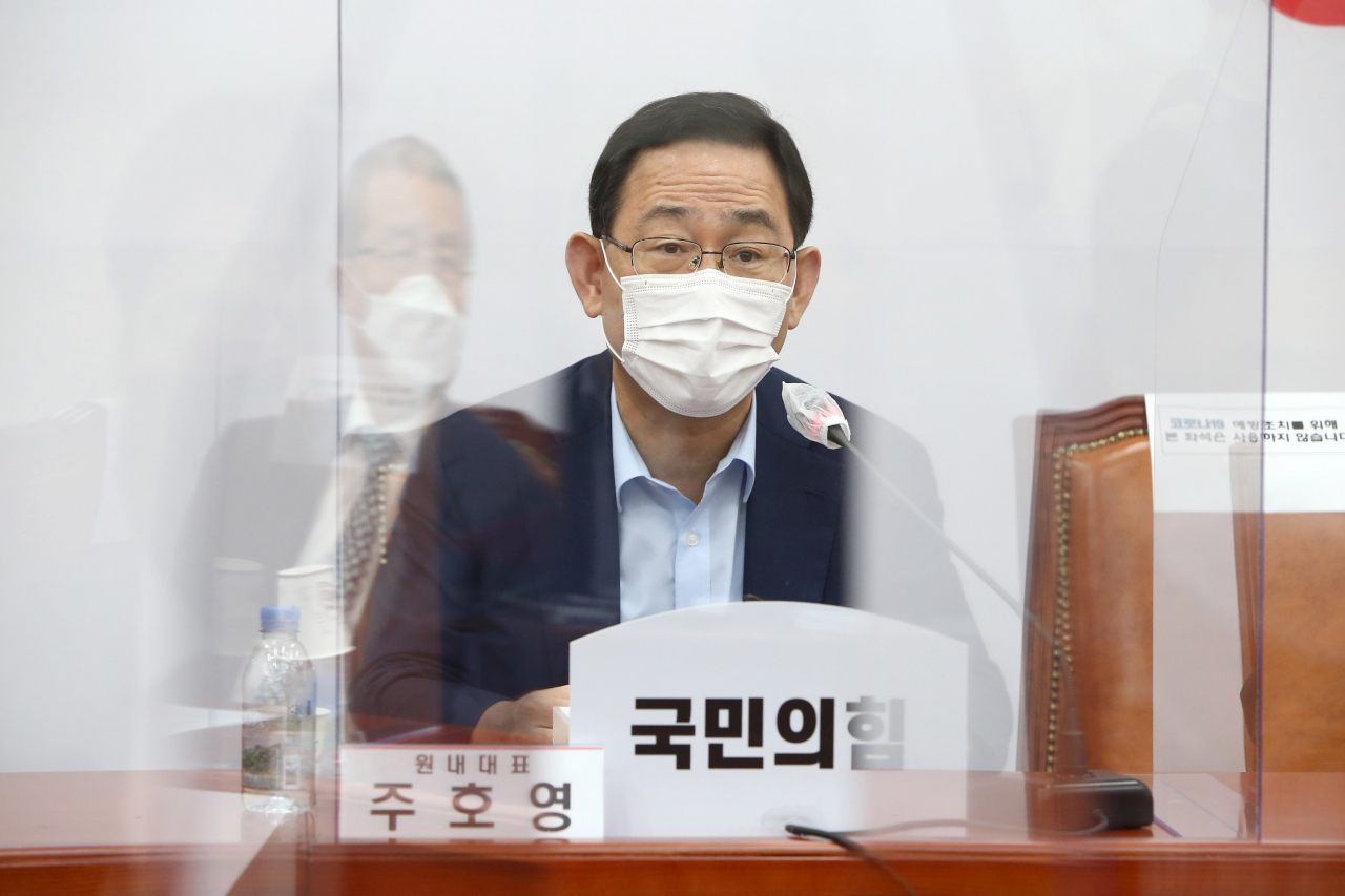 주호영 국민의힘 원내대표가 9일 국회에서 열린 비상대책위원장-중진의원 회의에서 발언하고 있다. [연합]