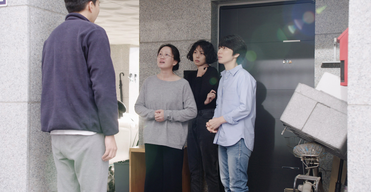 “The Woman Who Ran” (Jeonwonsa Film)