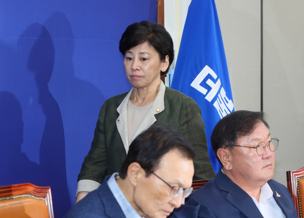 남인순 더불어민주당 전 최고위원이 국회에서 열린 최고위원회의에 참석하고 있다. [연합]