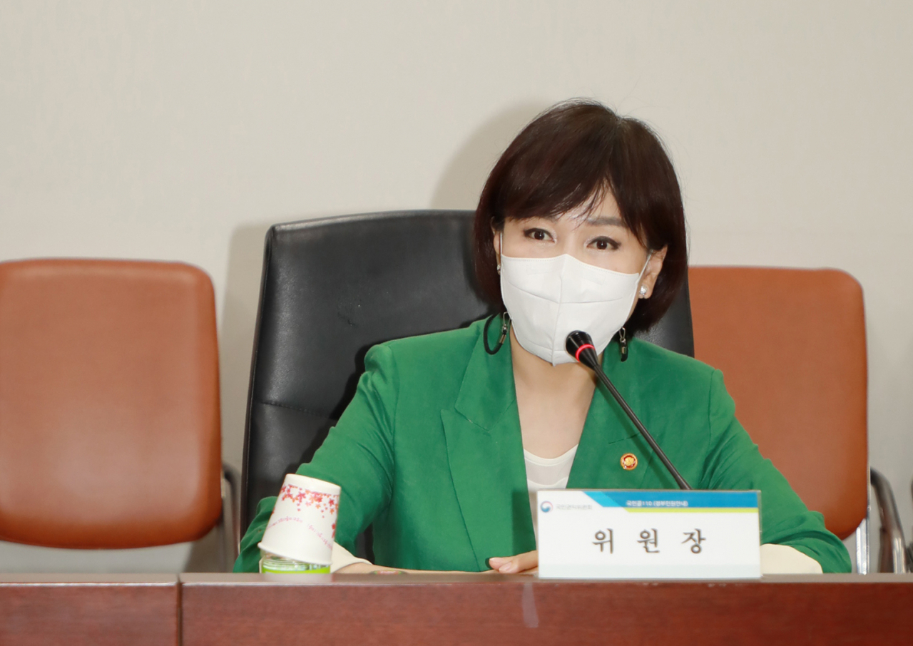 전현희 국민권익위원회 위원장이 지난 2일 세종시 국민권익위에서 열린 ‘정부 통합 콜센터 구축을 위한 경과보고·토론회’에서 인사말을 하고 있다. [연합]