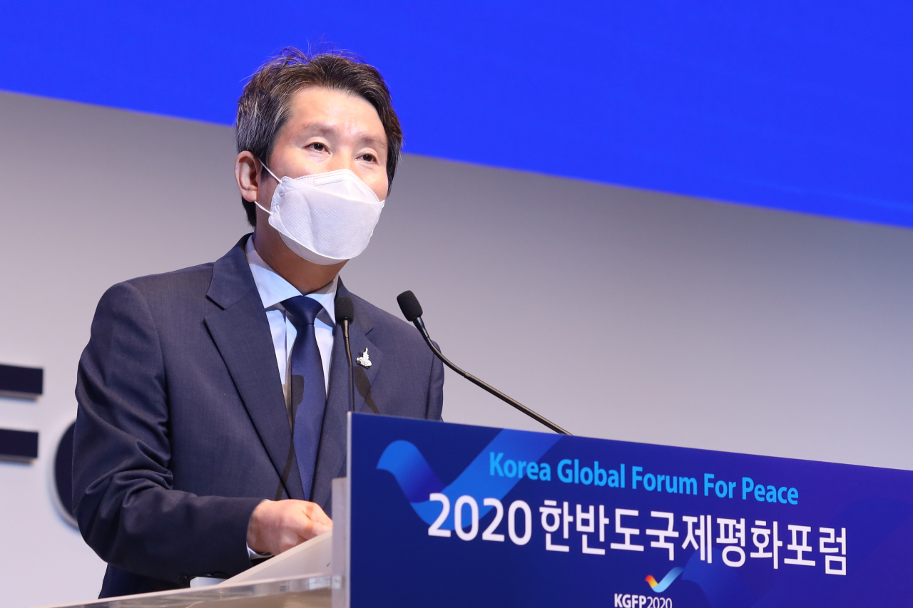 이인영 통일부장관이 오는 19일 평양공동선언 2주년을 앞둔 16일 취임 후 처음으로 판문점을 방문해 약식 기자회견을 가질 예정이다. 이 장관이 이 자리에서 구체적인 대북제안을 제시할지 주목된다. 자료사진. [연합]