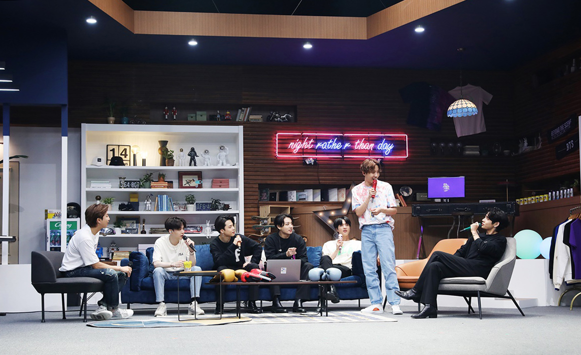 지난 6월 열린 그룹 방탄소년단(BTS)의 유료 온라인 콘서트 '방방콘 더 라이브(The Live)' [빅히트엔터테인먼트 제공]