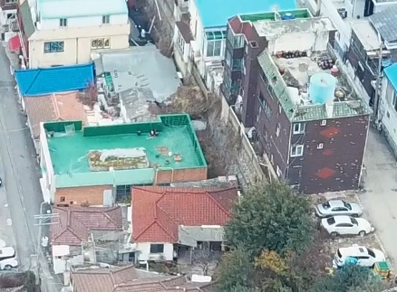 인천 부평구 하하골마을 내 붕괴위험 건축물 모습.