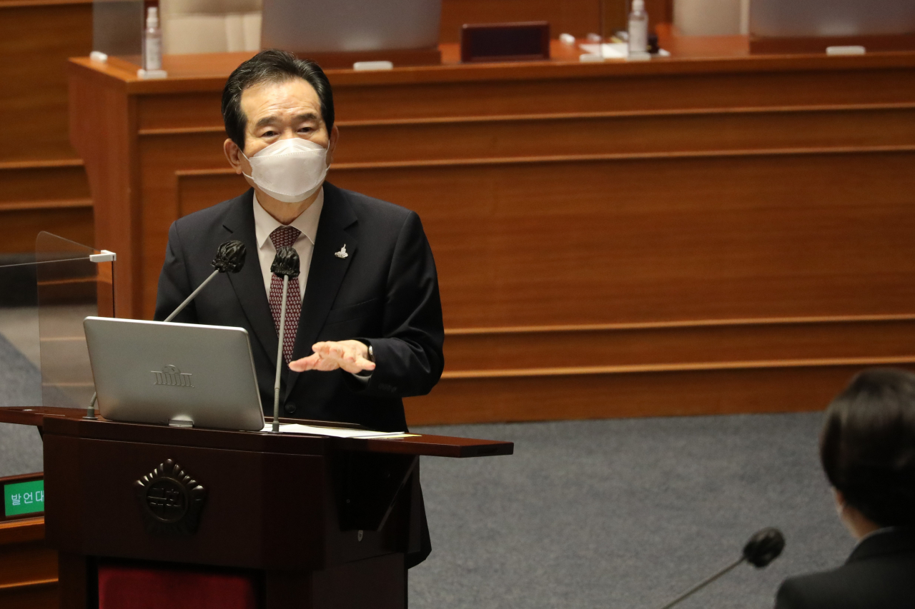 정세균 국무총리가 16일 오후 서울 여의도 국회 본회의에서 진행된 경제분야 대정부질문에서 더불어민주당 양향자 의원 질의에 답변하고 있다. [연합]