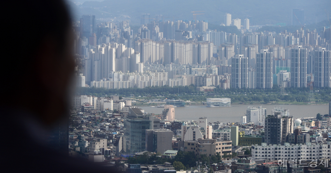 “전셋집도 전셋값도 못구해서…” 서울 아파트 월세화 지속