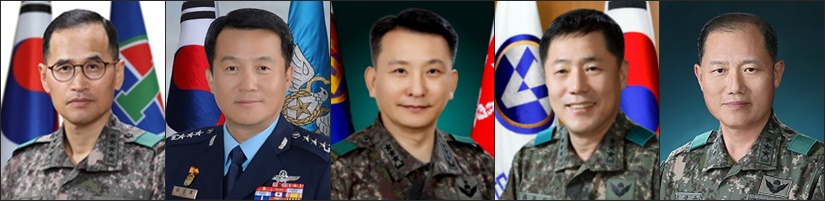 국방부가 21일 육군 및 공군 참모총장, 연합사 부사령관, 작전사령관 등에 대한 인사를 단행했다. 왼쪽부터 남영신 육군참모총장 내정자, 이성용 공군참모총장 내정자, 김승겸 한미 연합사 부사령관 내정자, 안준석 지상작전사령관 내정자, 김정수 육군 2작전사령관 내정자.[사진=국방부]